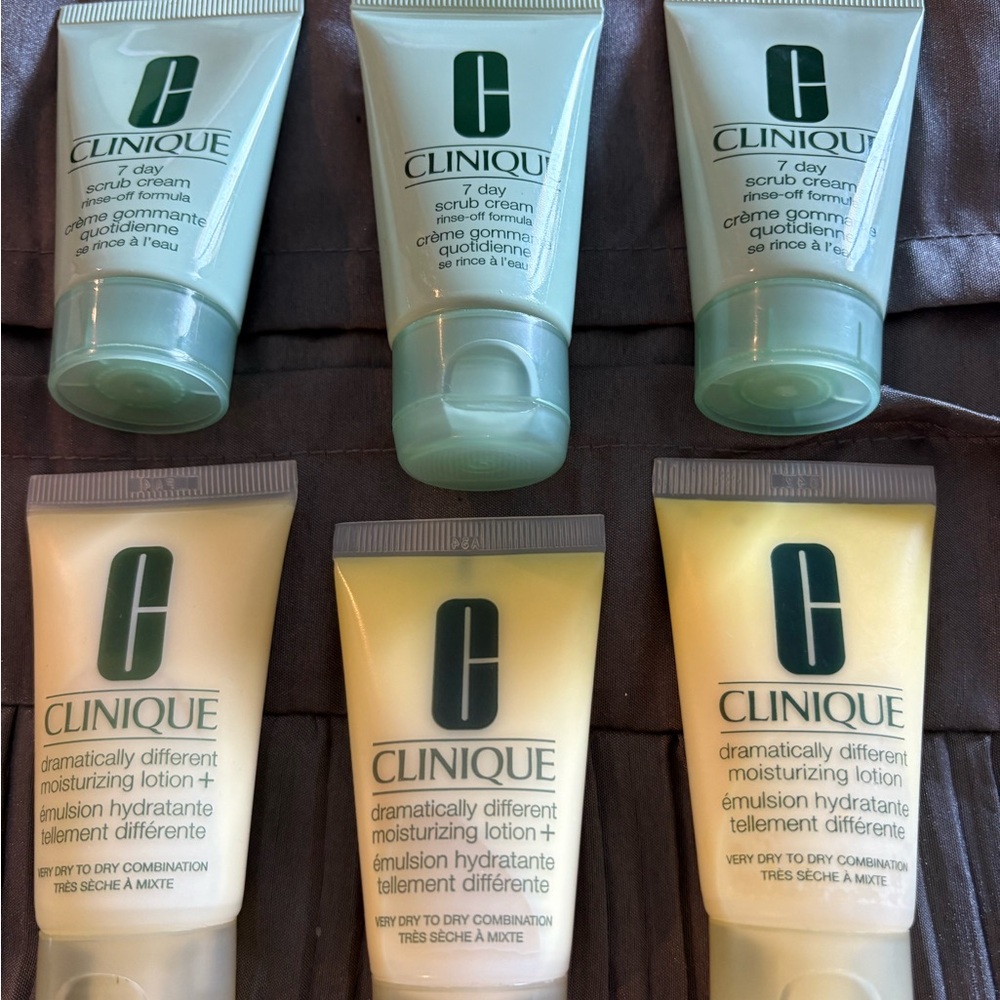 Clinique Bundle!  Dramatically Different Moisturizer and 7 Day Scrub  Six pieces